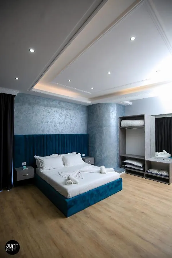 Skyhill Boutique Hotel Radhimë
