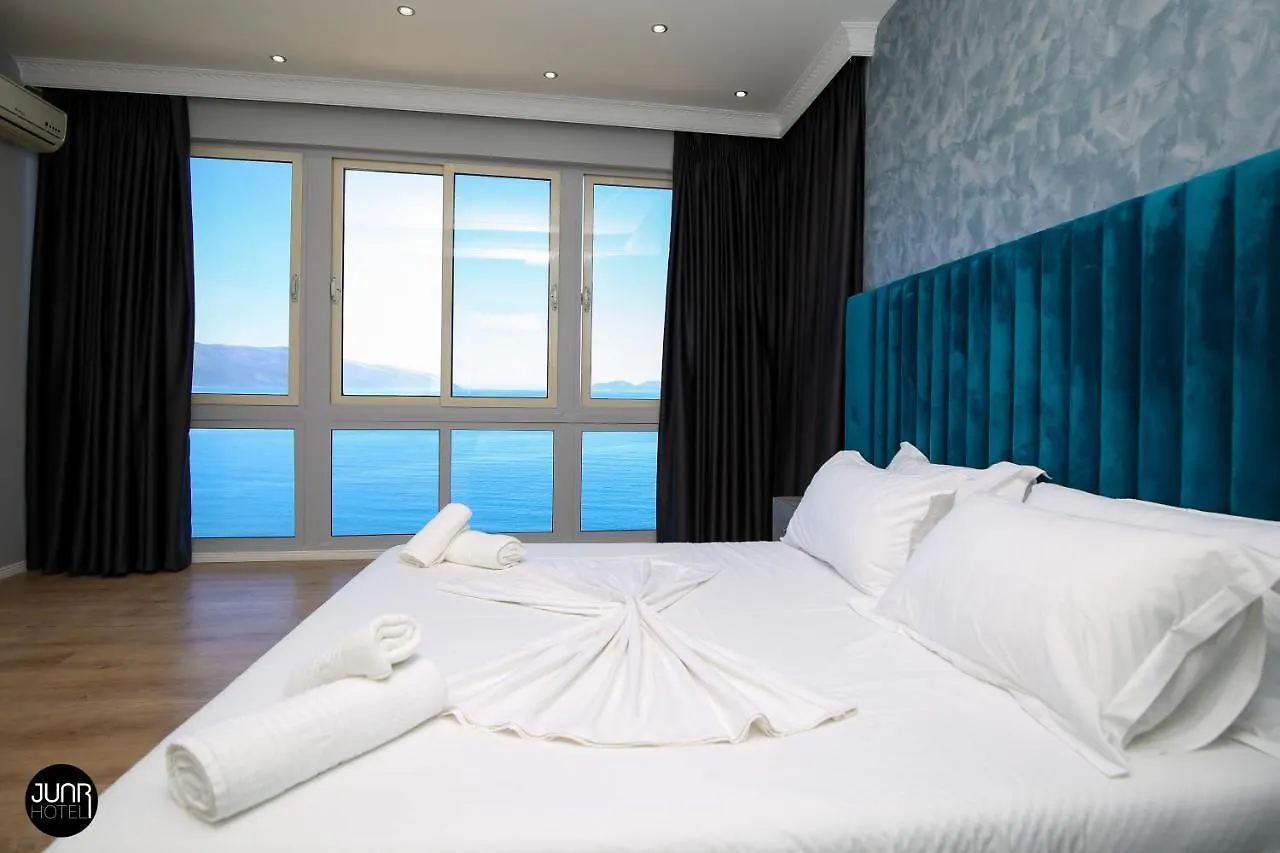 Skyhill Boutique Hotel Radhimë 3*,