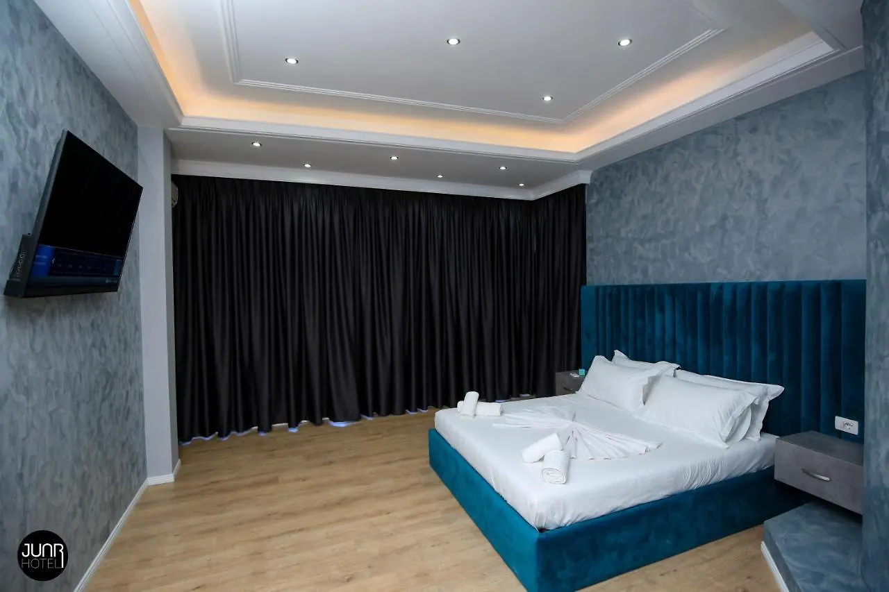 Skyhill Boutique Hotel Radhimë
