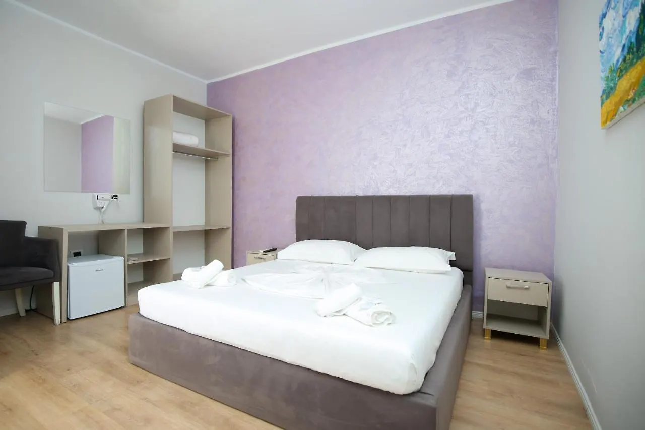***  Juar Hotel Radhimë Albanien